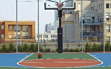 楼顶篮球场、网球场