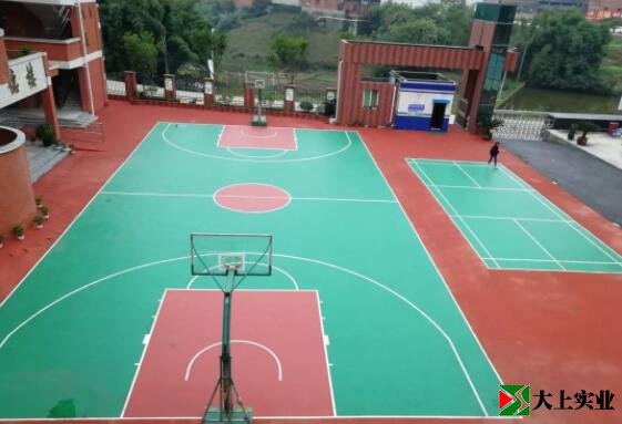 学校运动场改造