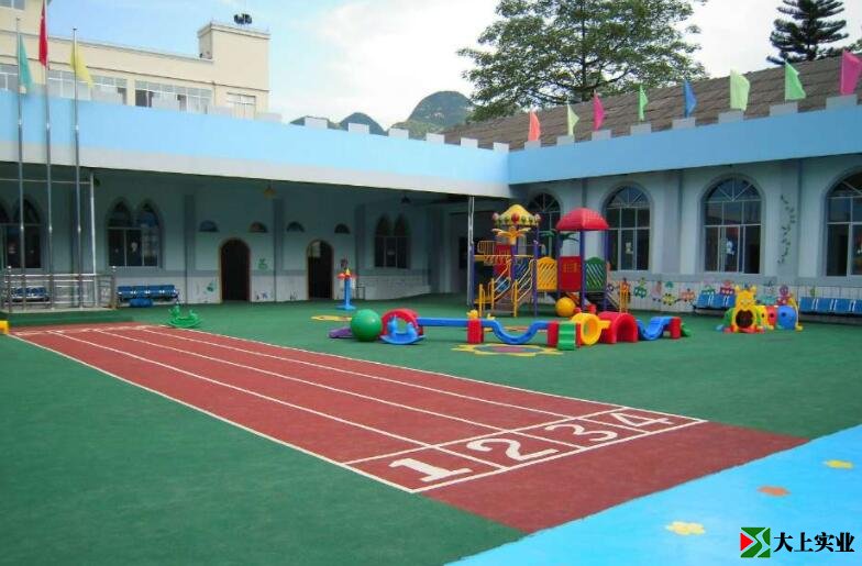 彩色塑胶跑道
