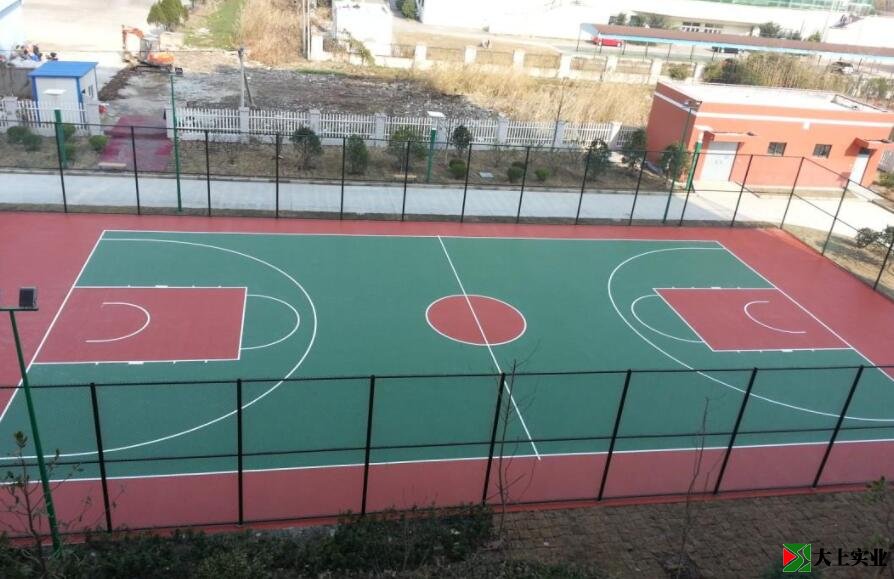 篮球场地板