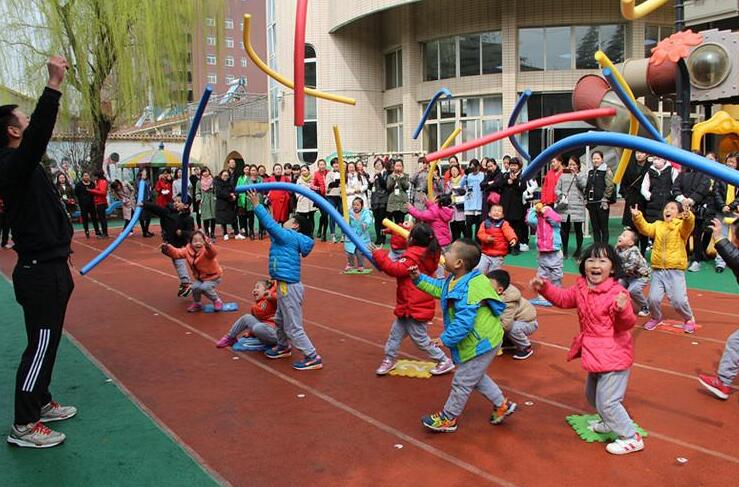 幼儿园户外地面铺装材料