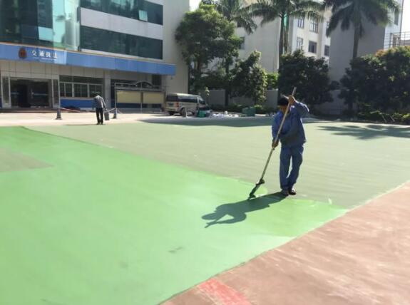 篮球场面层施工方法