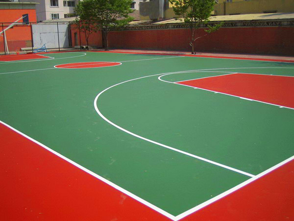篮球场翻新改造